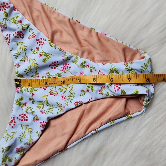 J. CREW Curved-Waist Cheeky Bikini Bottom Cloud Meadow Floral Women's SMALL NWT - Picture 6 of 12